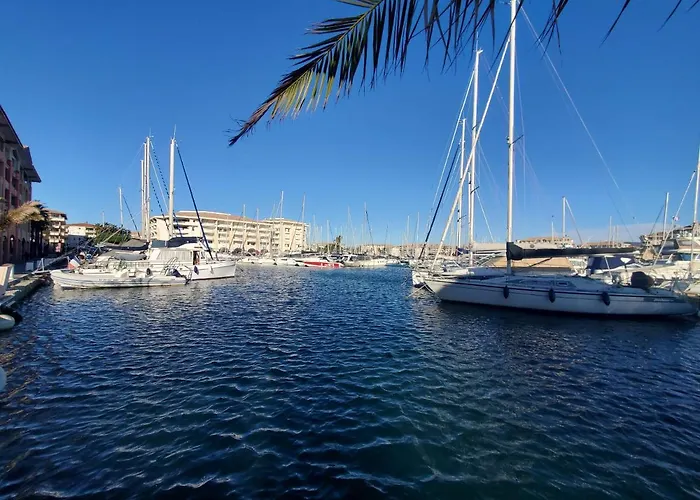 Port FREJUS 3 Pieces climatise 80m2 Proche de tout