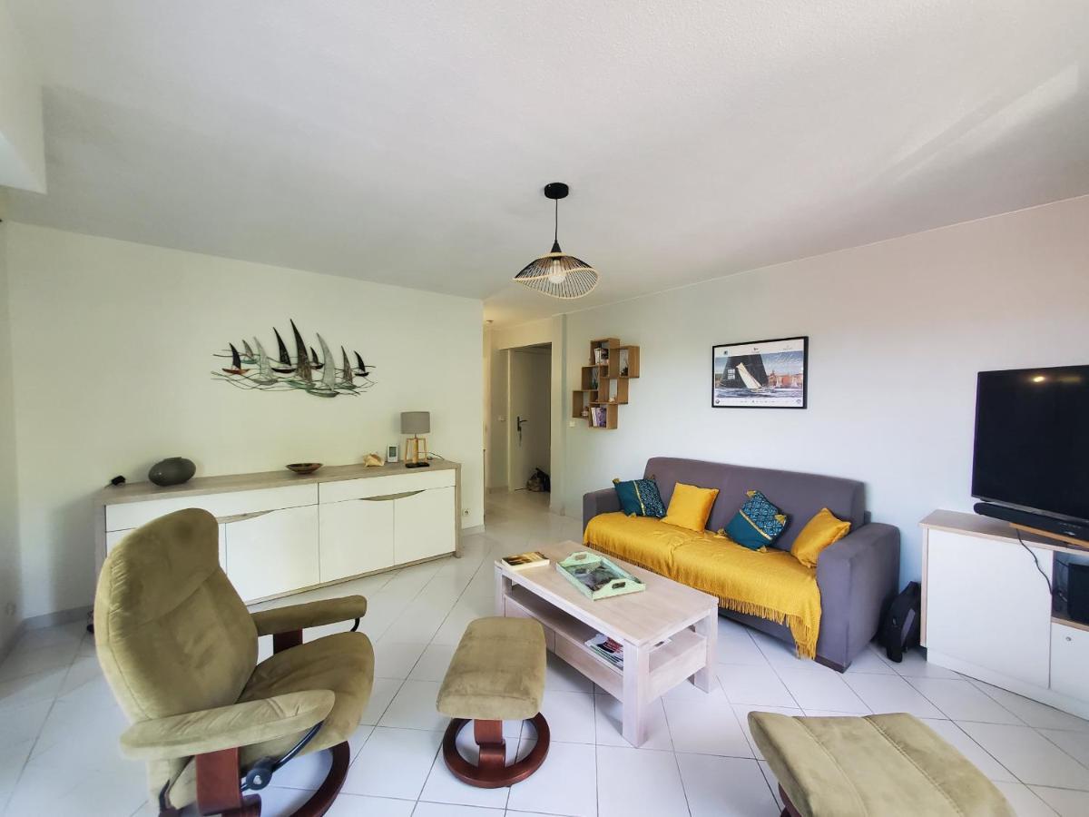 Appartement Port 3 Pieces Climatise 80m2 Proche De Fréjus